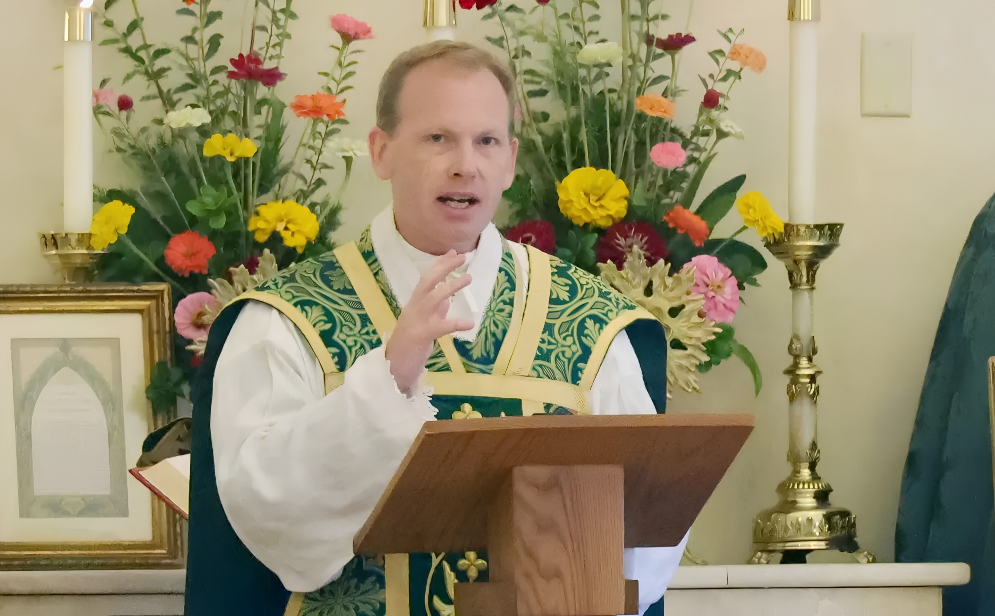 phailamgi_Bỏ qua lời cảnh báo từ Tòa thánh, SSPX công bố danh sách 4 linh mục sẽ được tấn phon...jpg