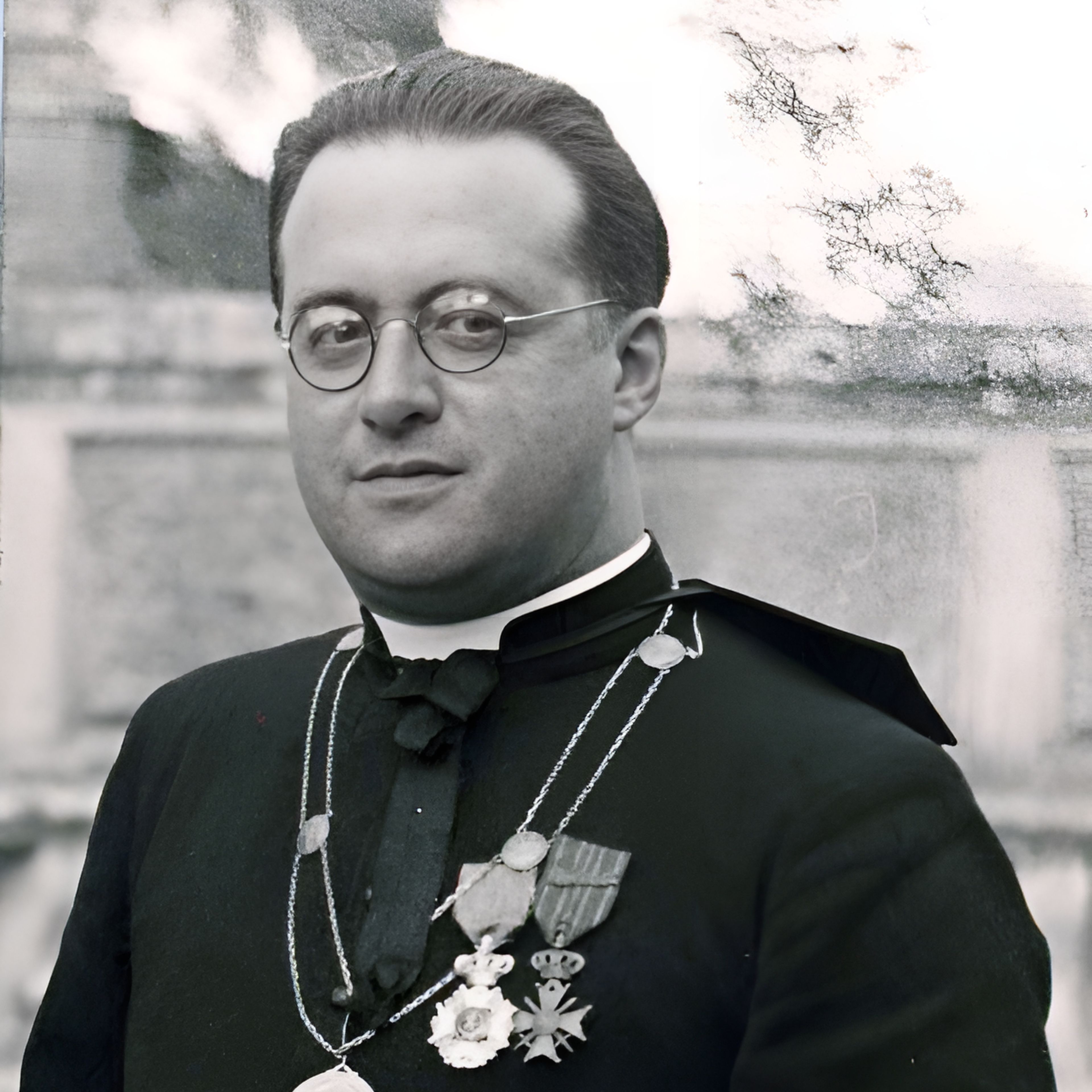 phailamgi_Cha Georges Lemaître.jpg