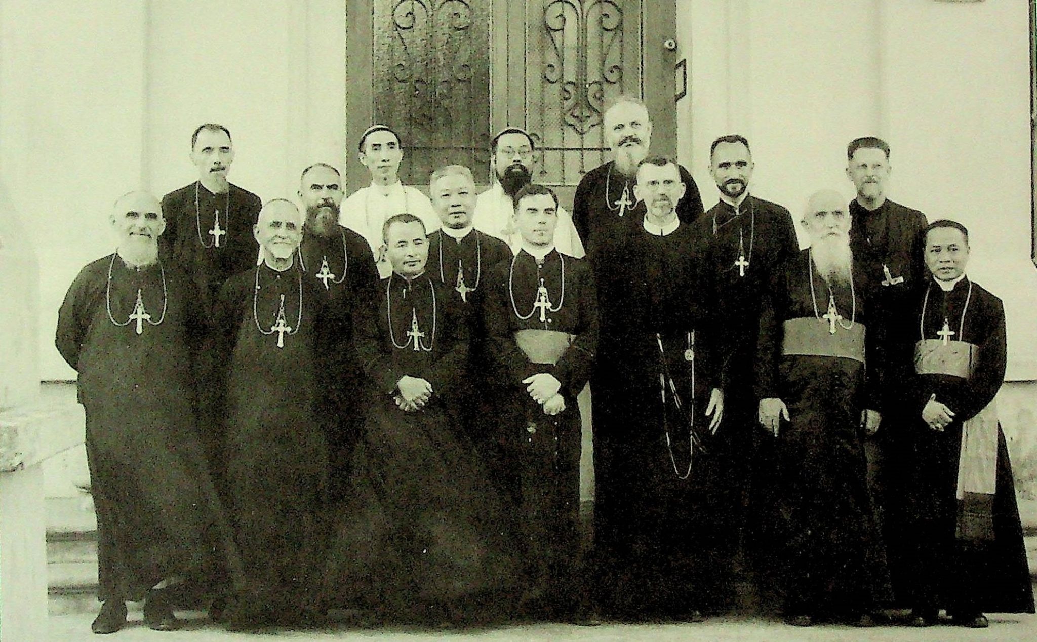 phailamgi_Chuyện ít ai biết Các Giám mục Việt Nam đã từng cấm các linh mục tham gia Quốc hội_cv1.jpg