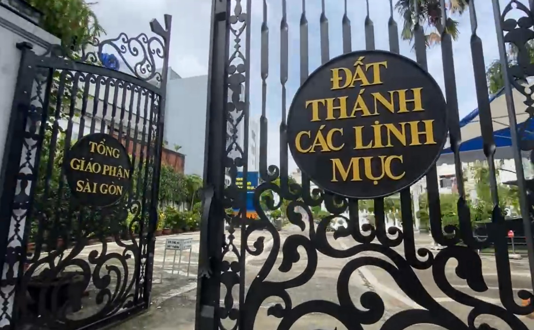 phailamgi_Đất thánh các linh mục tổng giáo phận Sài Gòn_cv9.jpg