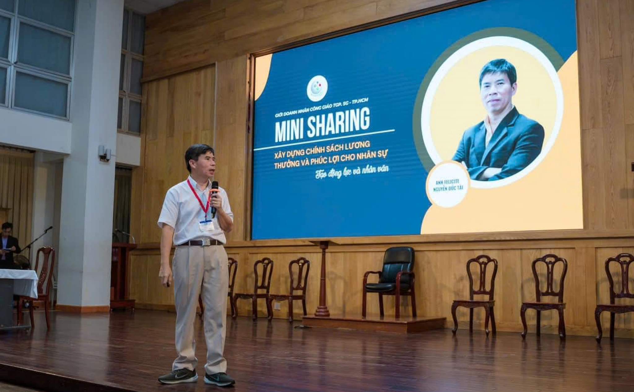 Phailamgi_Giáo hội Công giáo Việt Nam và sứ mạng giáo dục lương tâm trong kinh doanh_cv1.jpg