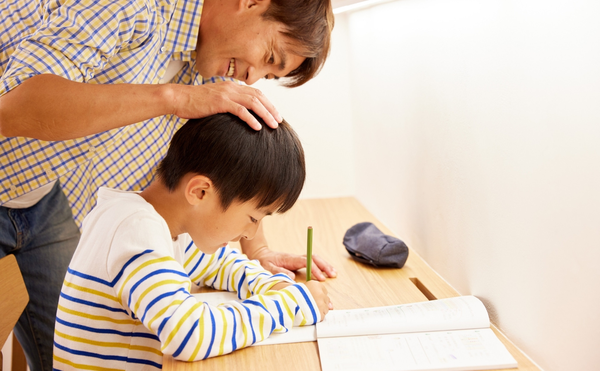 phailamgi_Gương mẫu của người cha ảnh hưởng đến con trai nhiều hơn bạn nghĩ_cv2.jpg