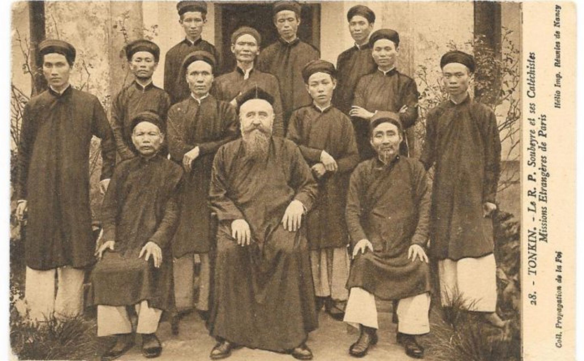 phailamgi_Hành trình Hội Thánh loan báo Tin Mừng tại Việt Nam Giai đoạn thử thách (1802-1884) ...jpg