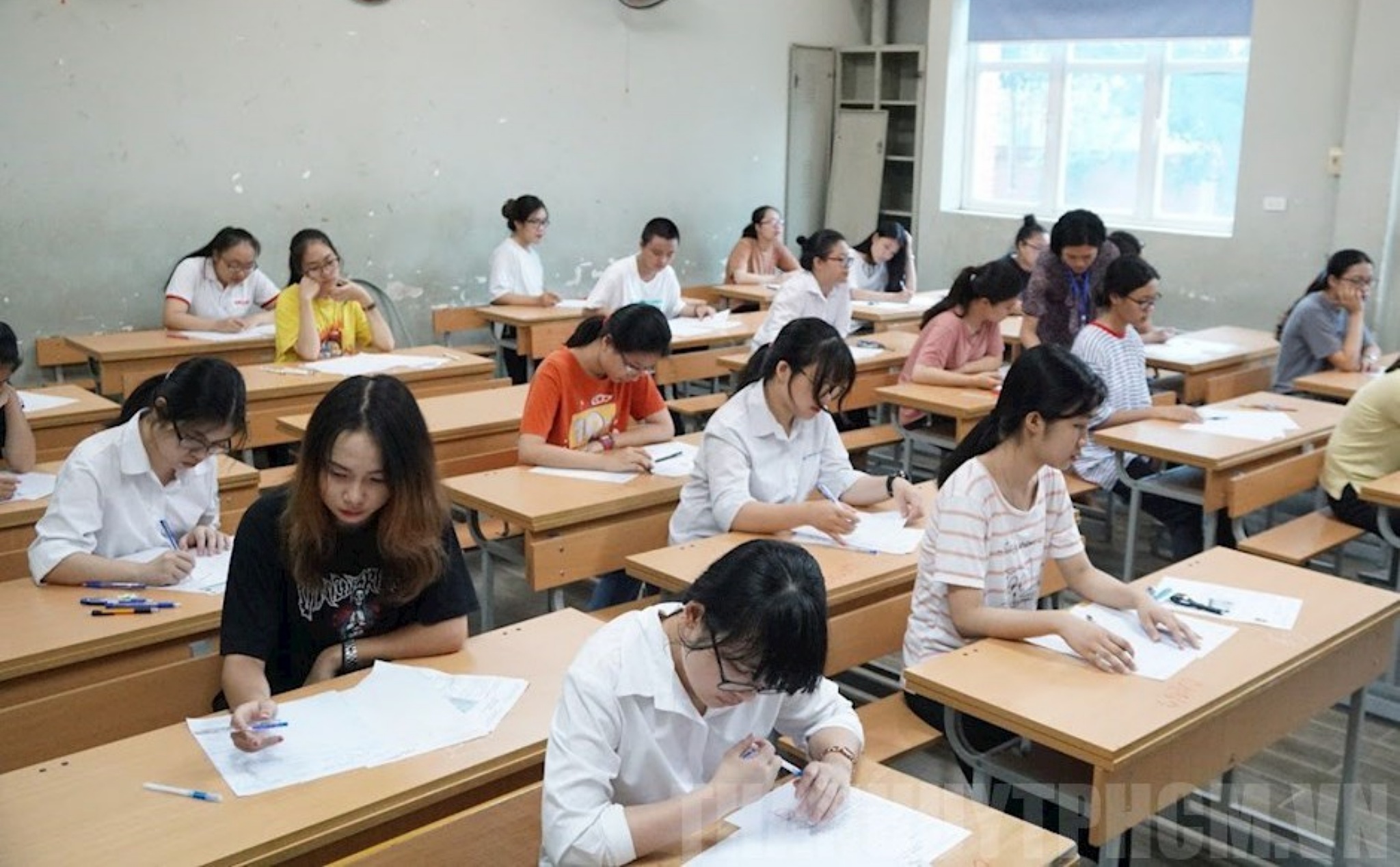 Phailamgi_Học sinh cần gì hơn Một đề dễ hay một tinh thần vững vàng_cv.jpeg