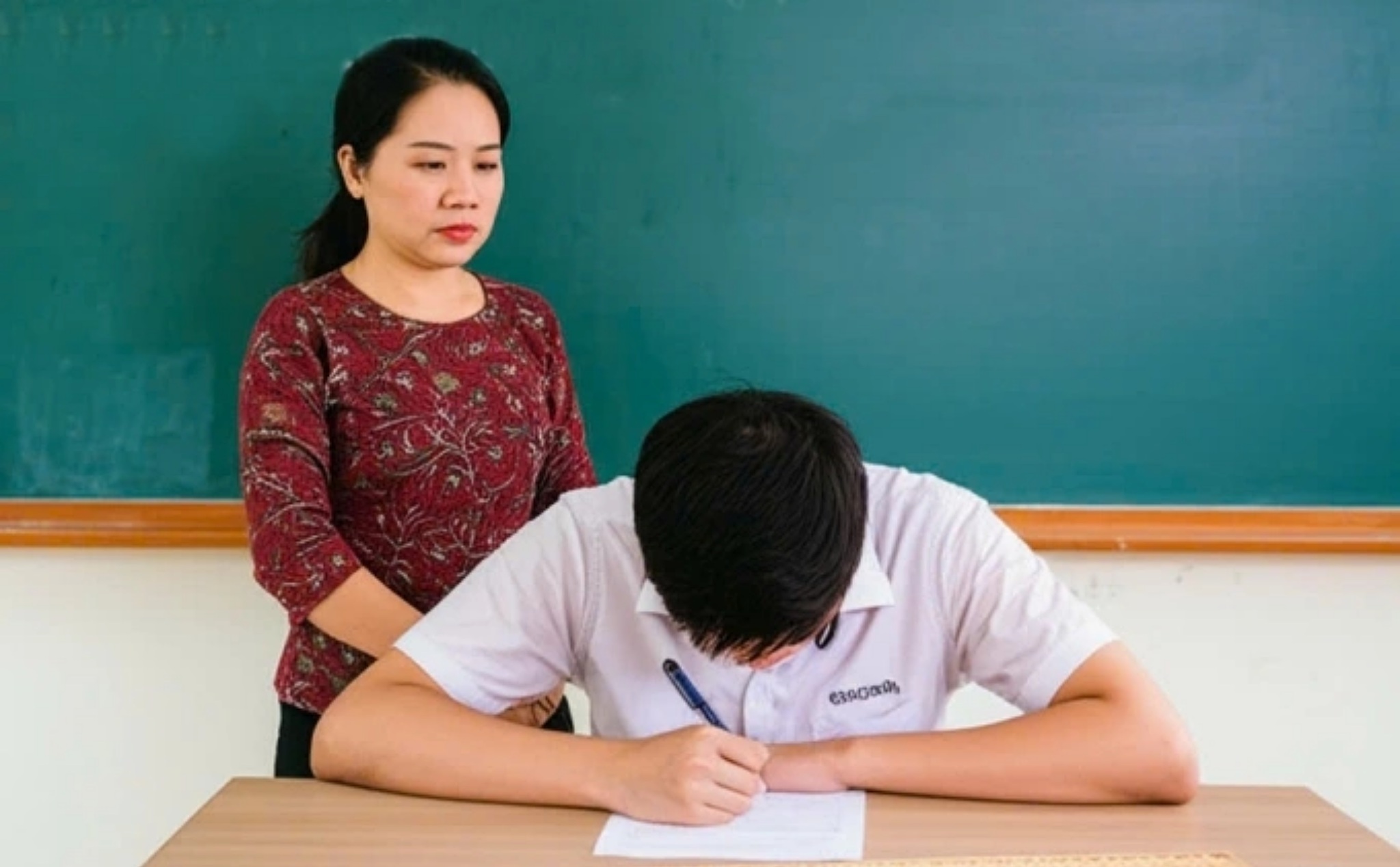 Phailamgi_Khi “đình chỉ học” chính thức bị bãi bỏ tôi nhớ lại 3 ngày vắng lớp năm ấy_cv1.jpg