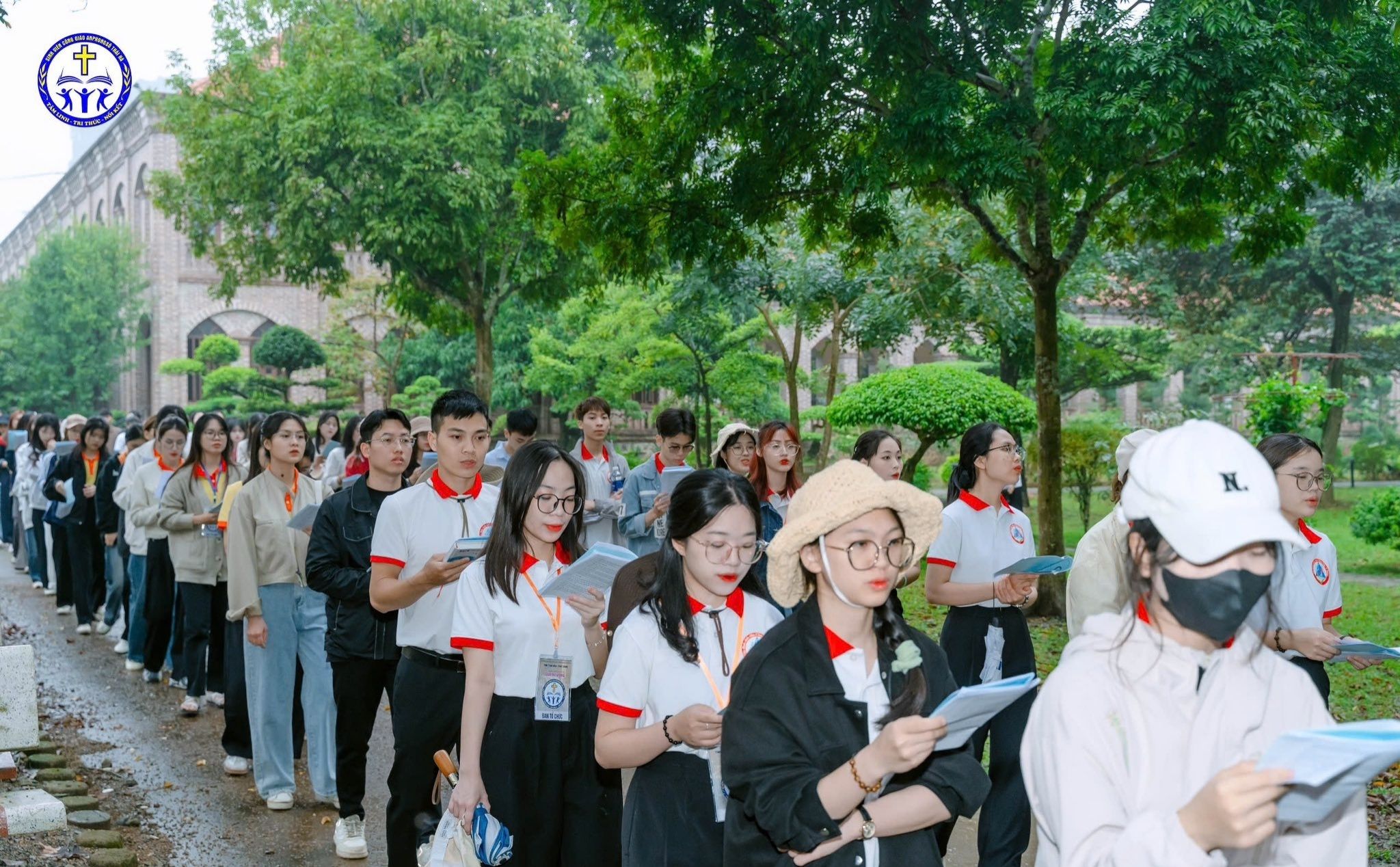 phailamgi_Khủng hoảng trong việc truyền đạt đức tin_cv2.jpg