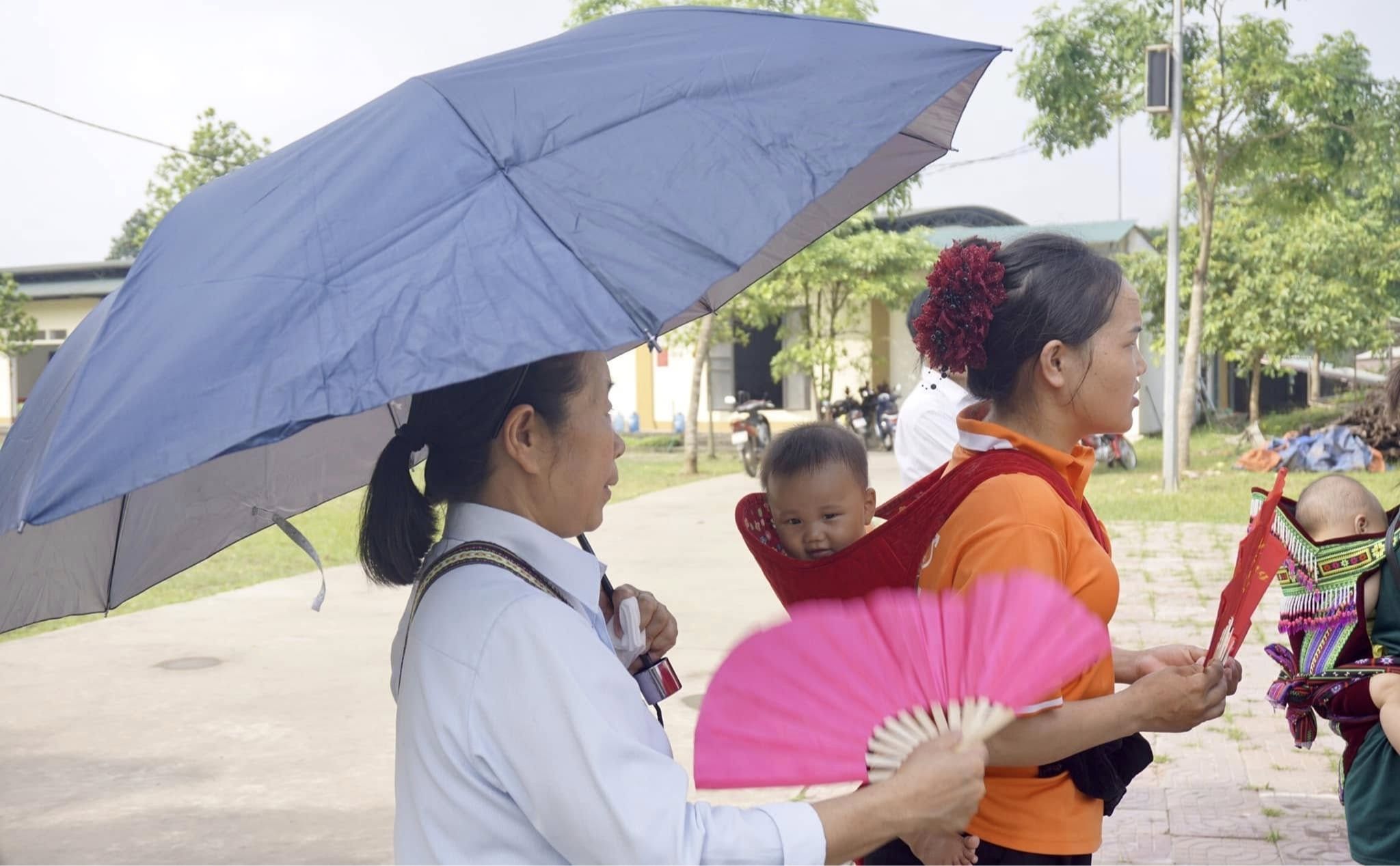 phailamgi_Năm Thánh Gia đinh bạn đã cùng nhau Hành hương chưa_1.jpg