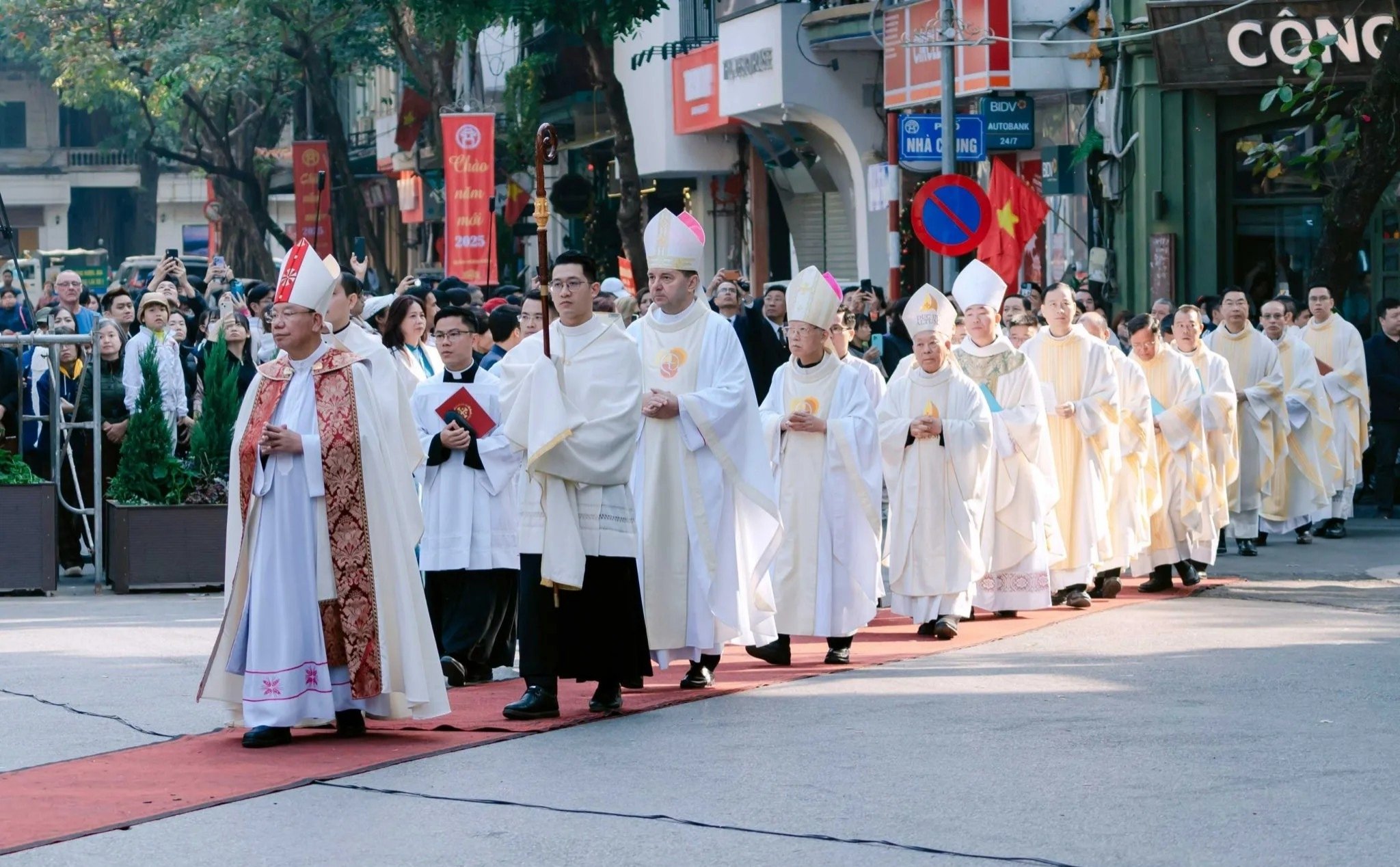 phailamgi_Năm Thánh Hy Vọng khép lại, điều gì còn đọng lại cho tương lai Giáo hội tại Việt Nam...jpg