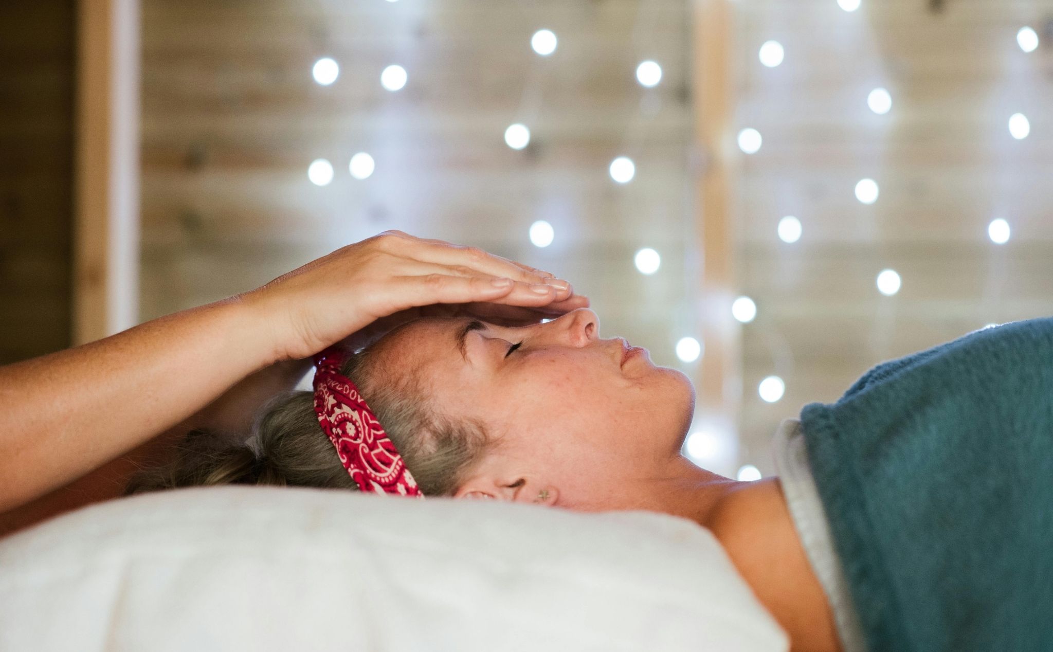 phailamgi_Những rủi ro thiêng liêng ẩn giấu sau phương pháp trị liệu Reiki tại Việt Nam_1.jpg