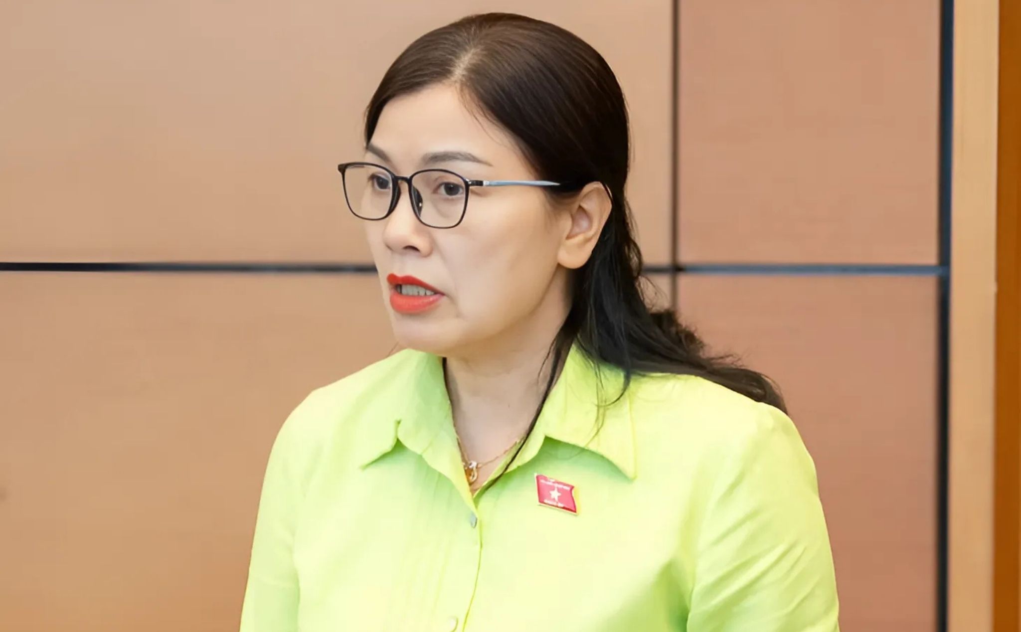 phailamgi_Quản trị xuất phát bởi lòng nhân từ_cv1.jpg