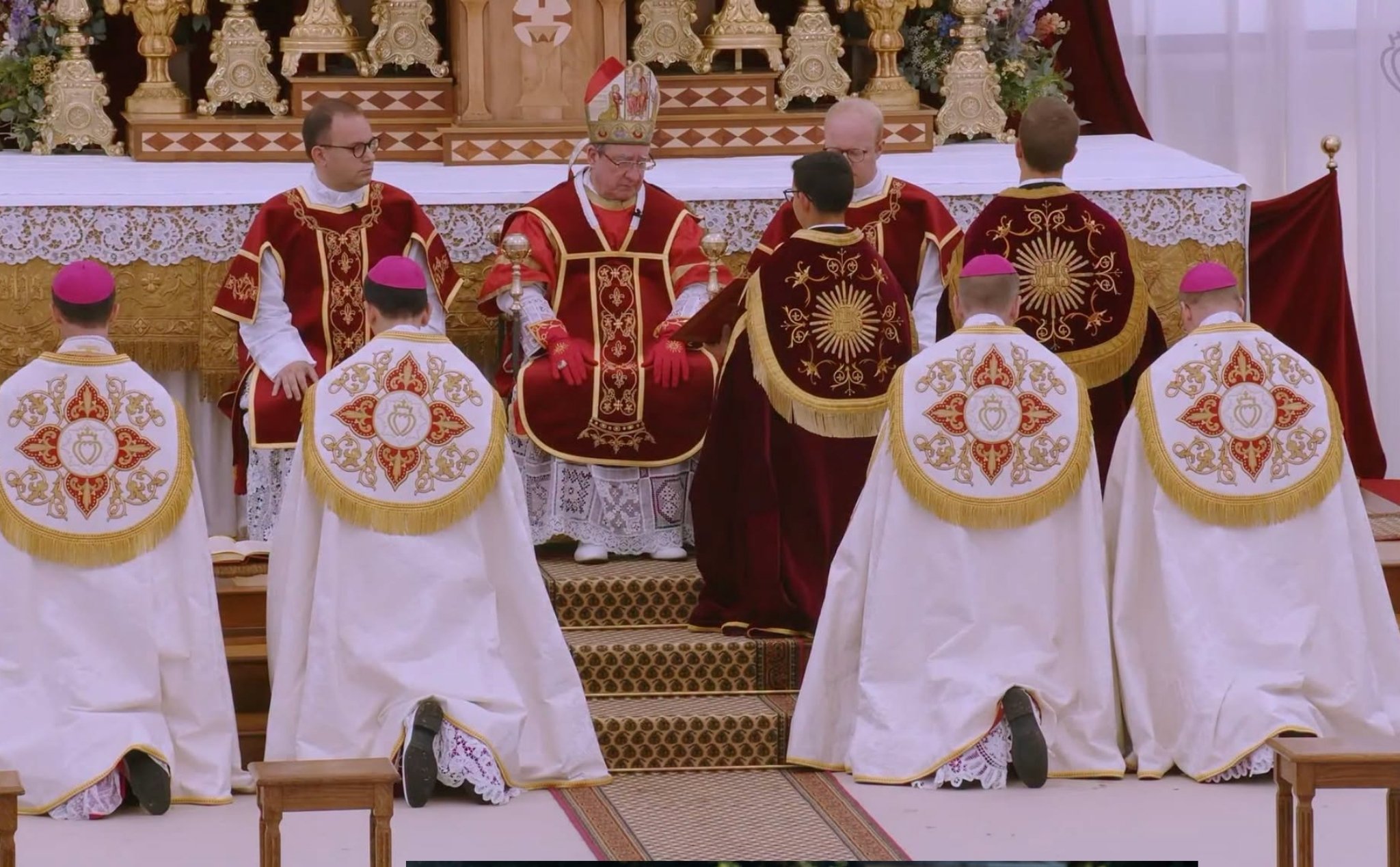 phailamgi_SSPX truyền chức bốn giám mục không phép, bất chấp lời khẩn cầu của Đức Lêô XIV_cv2.jpg