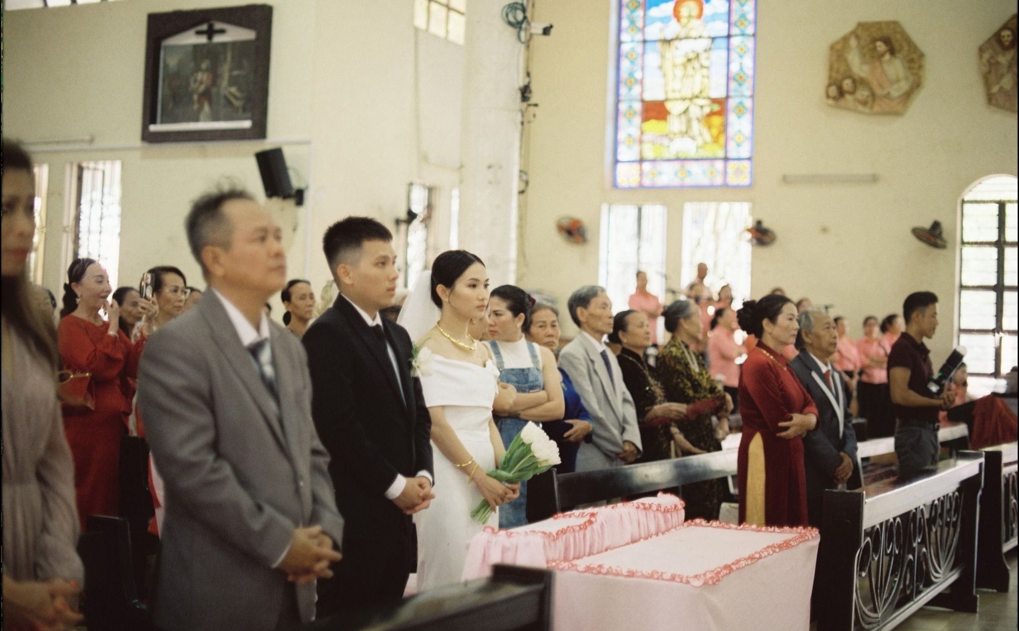 phailamgi_Tại sao con người ở một mình thì không tốt_cv2.jpg