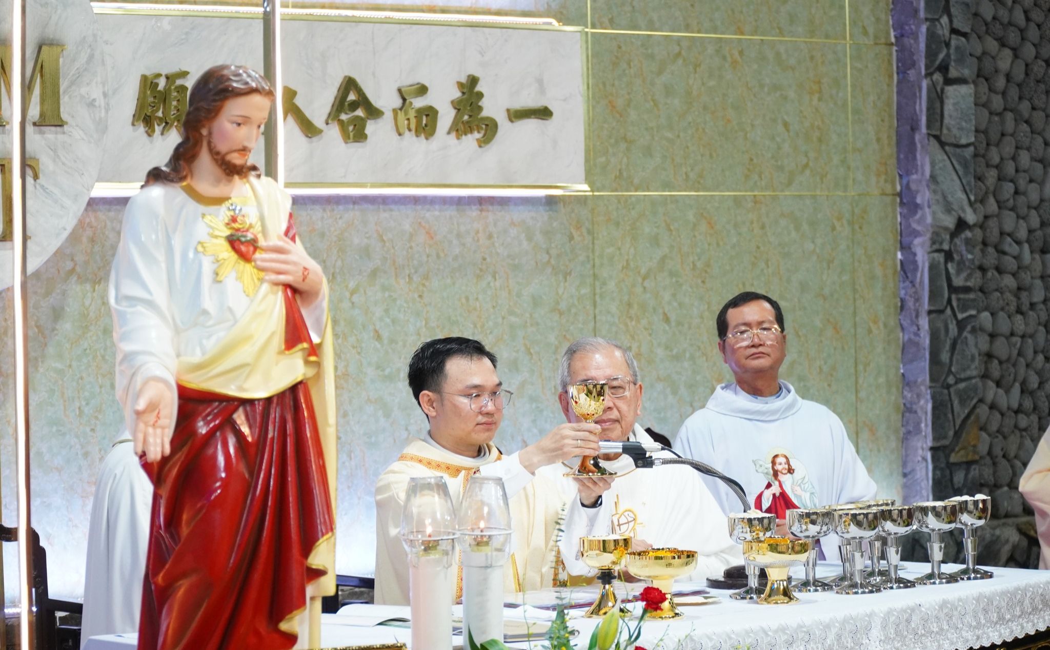 phailamgi_Thánh lễ tạ ơn của Tân Linh mục người Hoa tại TGP Sài Gòn_cv1.jpg
