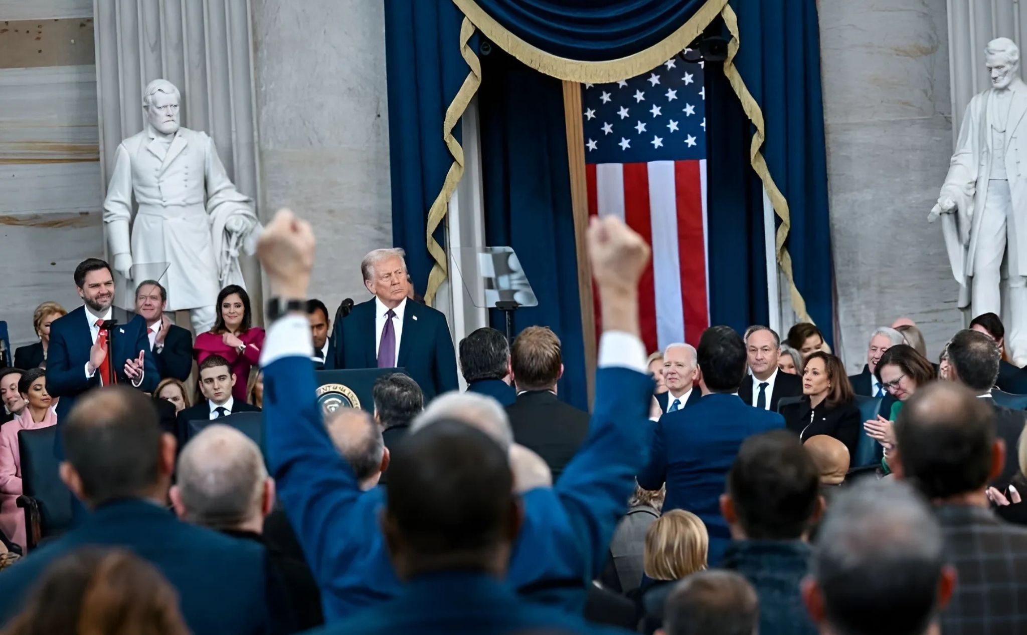 phailamgi_Tình bạn giữa Tổng Thống Donald Trump và Linh mục Francis Mann, và lời cầu nguyện Bế...jpg