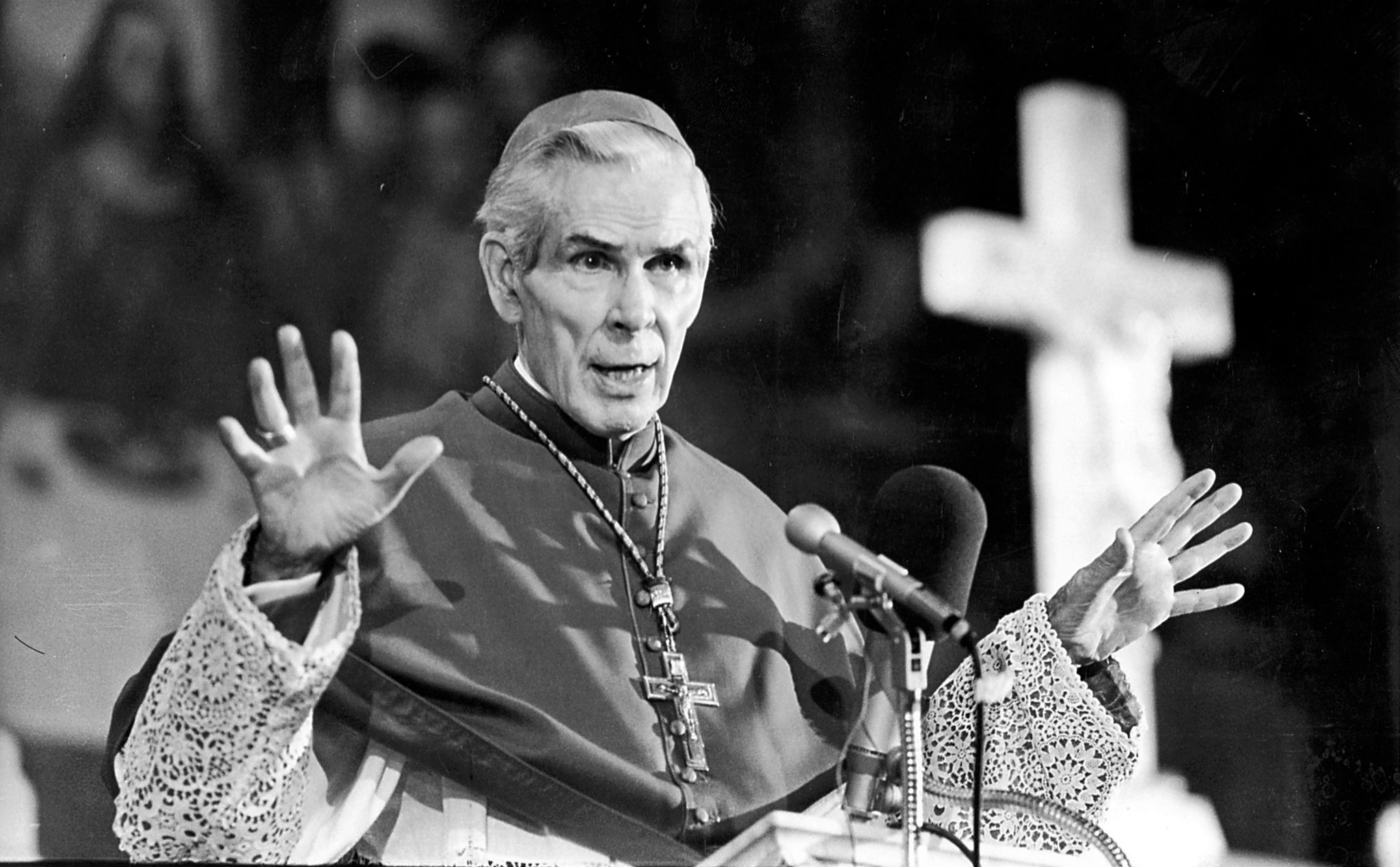 phailamgi_Tòa Thánh ấn định ngày tuyên chân phước cho Đức TGM Fulton J. Sheen_cv1.jpg