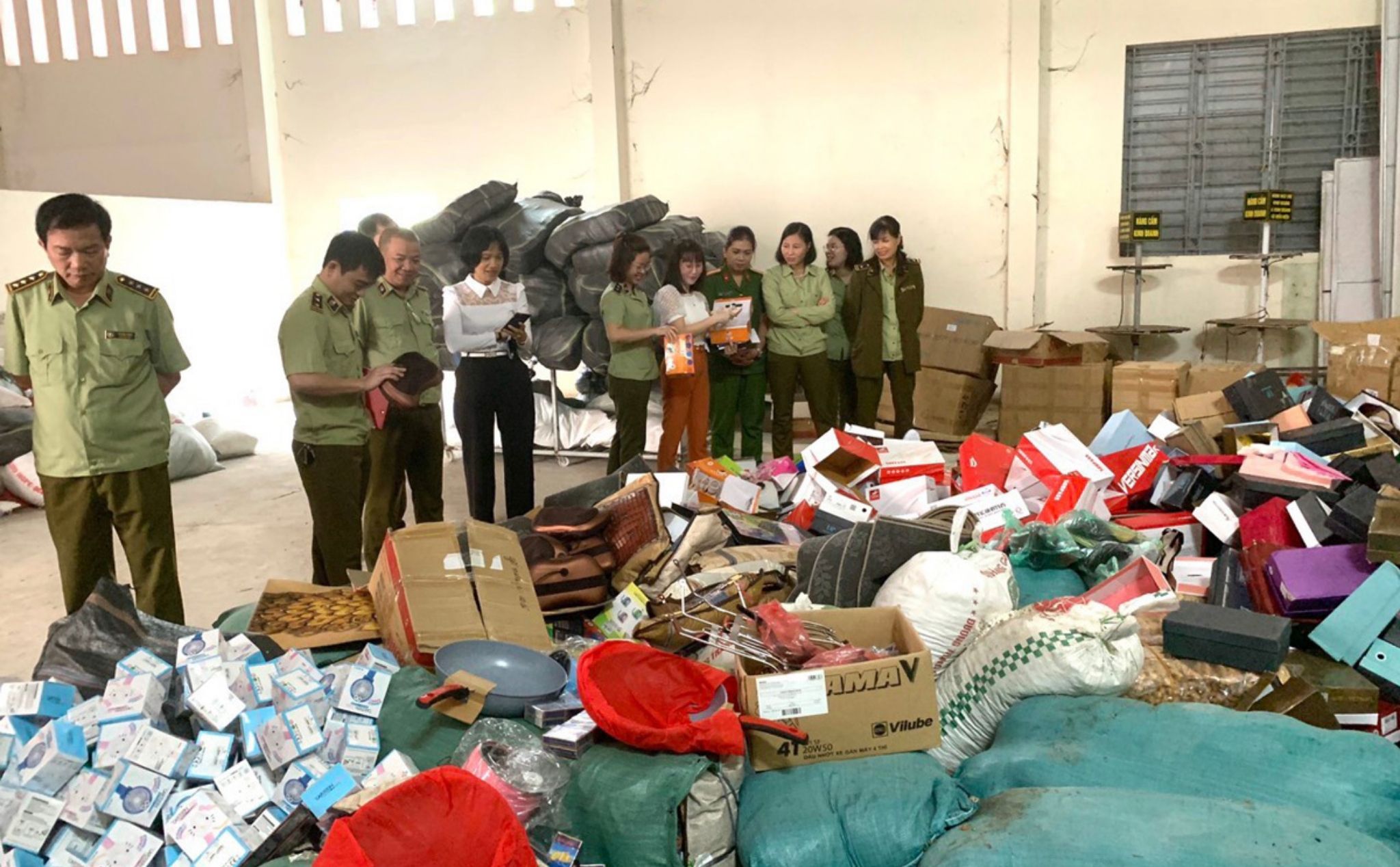 phailamgi_Tôi là nạn nhân của hàng giả, hàng nhái_1.jpg