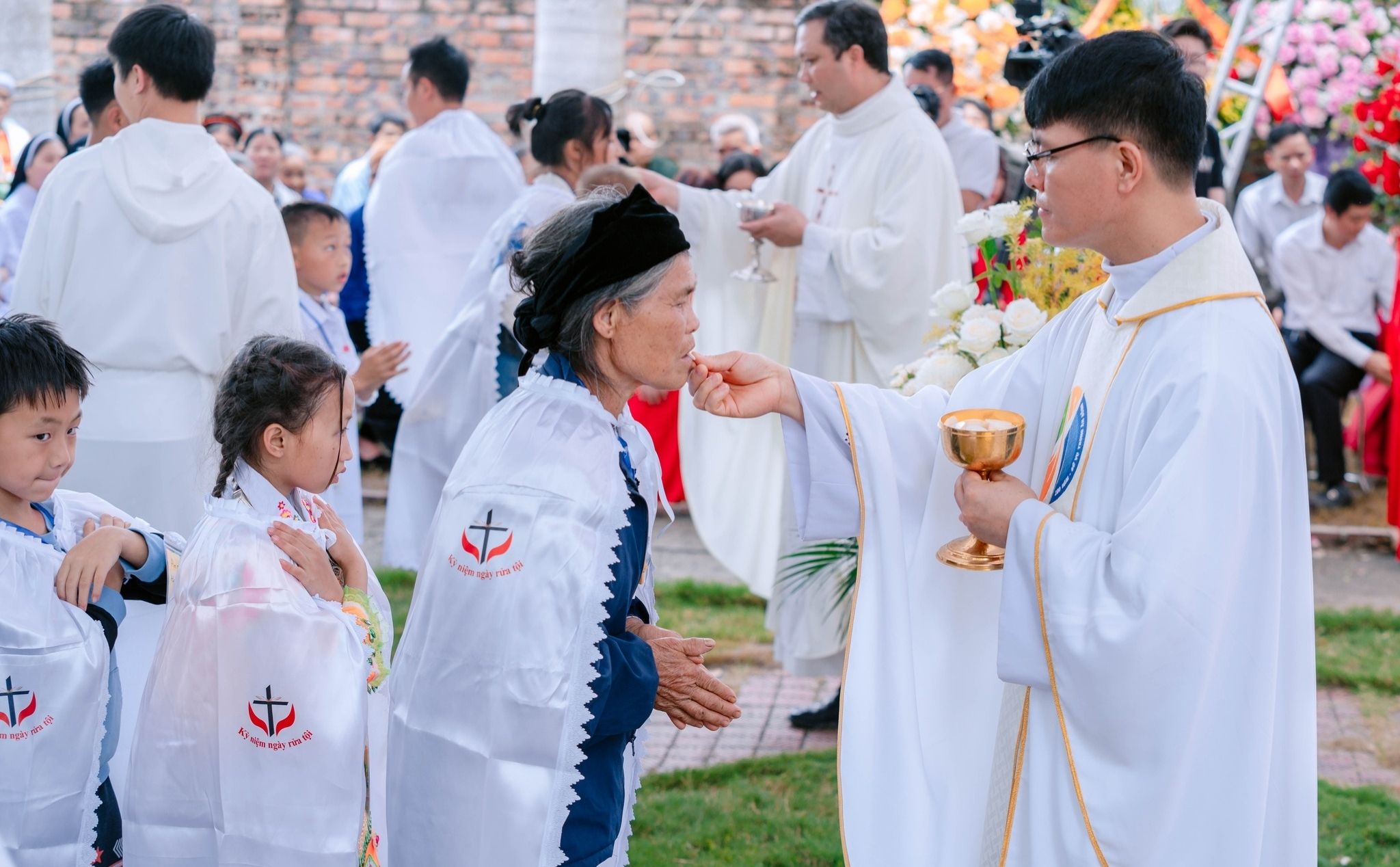 phailamgi_Vì sao Kitô hữu ngày nay vẫn bị ghét bỏ_1.jpg