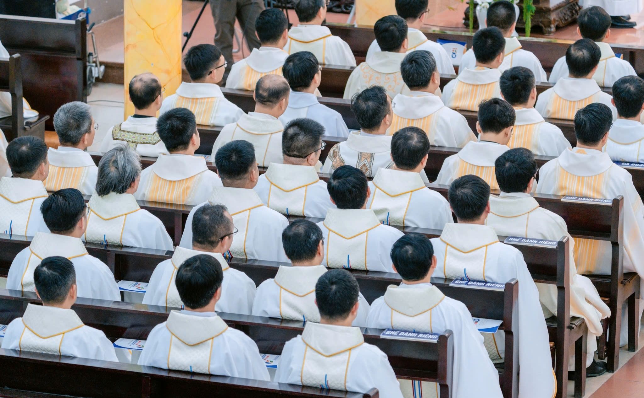 phailamgi_Vì sao Kitô hữu ngày nay vẫn bị ghét bỏ_cv2.jpg
