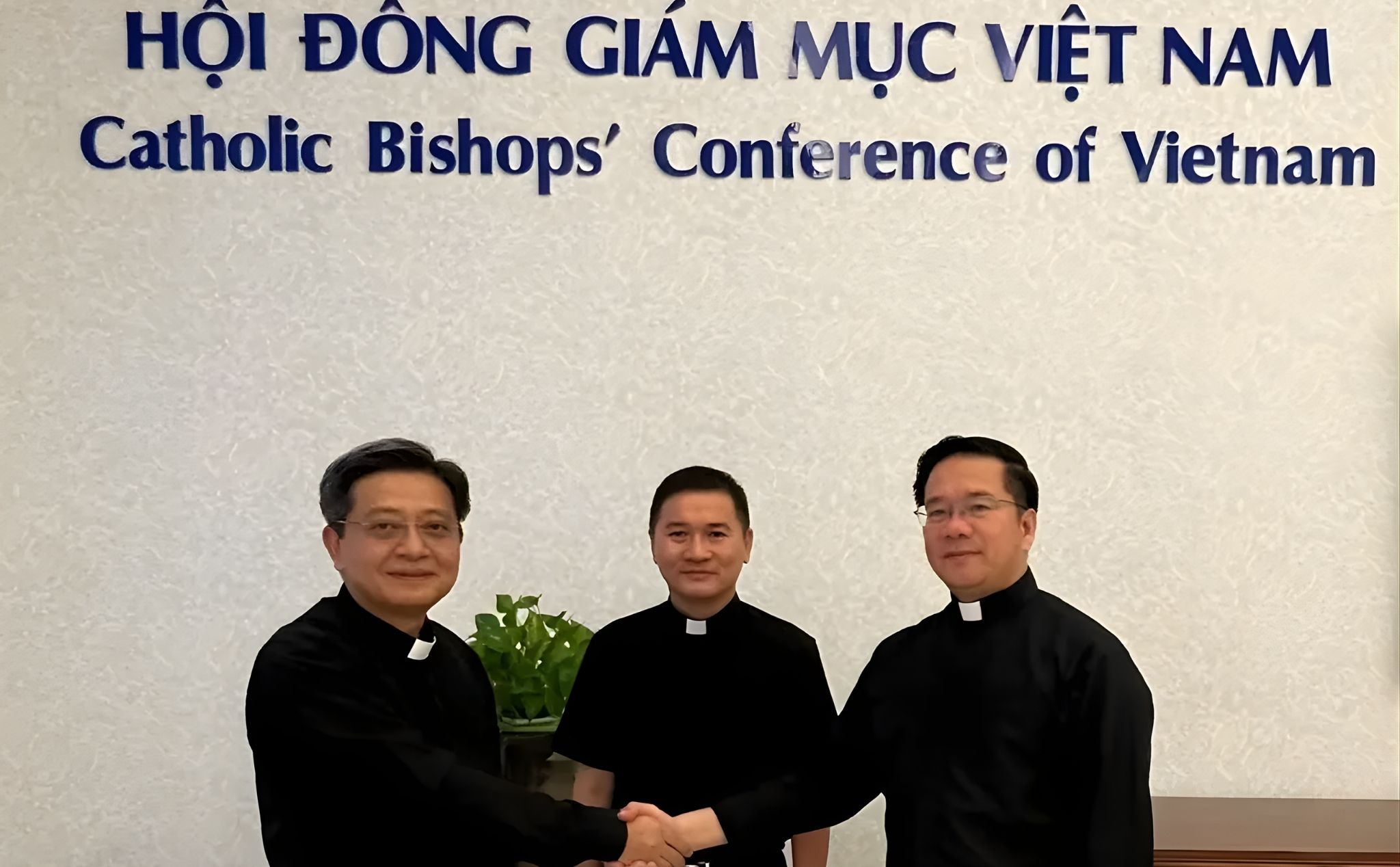 phamlamgi_Hội đồng Giám mục Việt Nam bổ nhiệm tân Chánh Văn phòng_cv1.jpg
