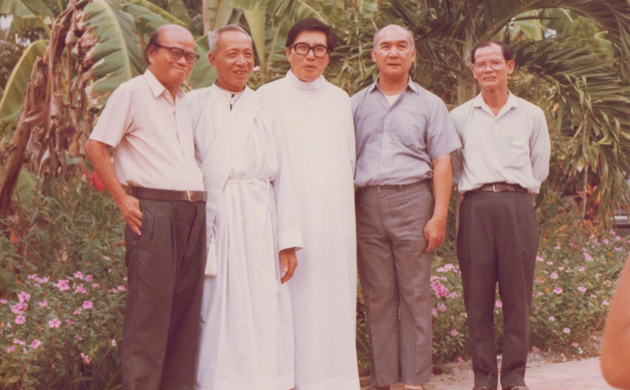 phamlamgi_Lm. Anphongsô Phạm Gia Thụy Vị thừa sai nhân hậu, ân nhân của những cựu tù chính trị...jpg