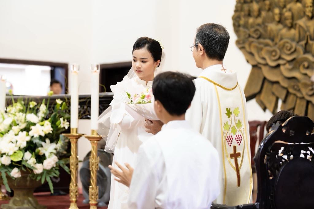 rước lễ.jpg