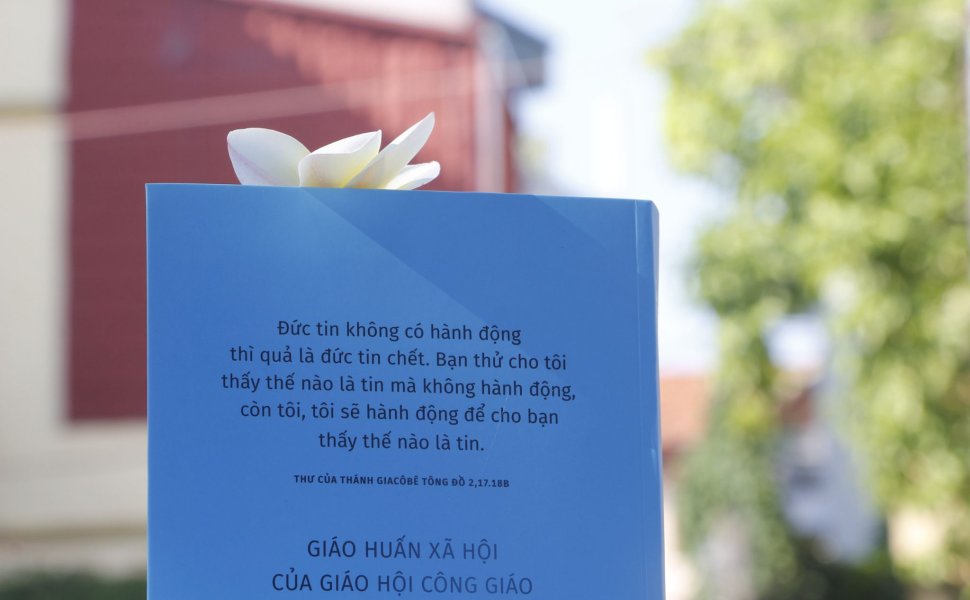 Cover_Đức tin không có việc làm là đức tin chết_phailamgi.jpg