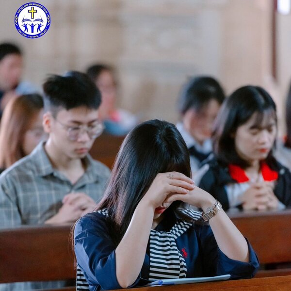 phailamgi_Xưng tội Đừng chỉ thú nhận, hãy thật lòng ăn năn_1.jpg