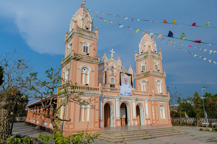 Phailamgi_Giáo dân Việt Nam cầu nguyện cho Đức Thánh Cha Phanxcico_cv12.jpg