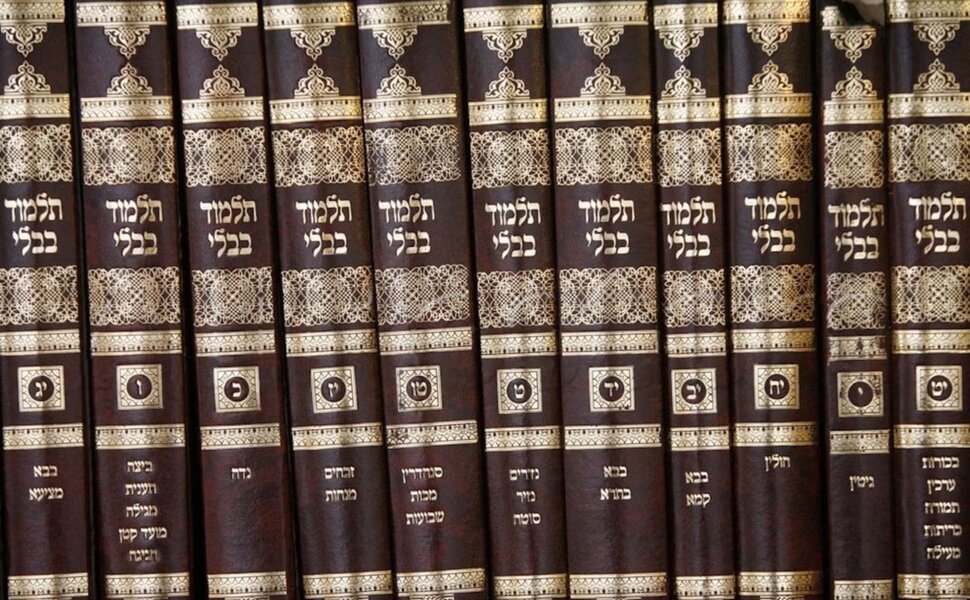 phailamgi_Tủ sách J.H Newman Philo, Maimonides, và các triết gia Hồi giáo_2.jpg