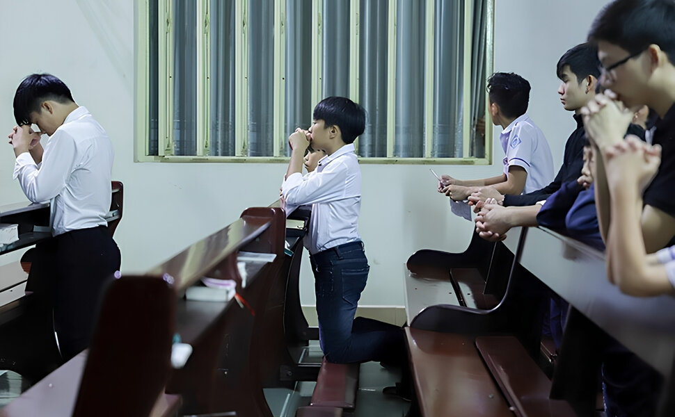 phailamgi_Chúa Giêsu hiện diện trong Bí tích Thánh Thể bao lâu sau khi chúng ta rước lễ_cv2.jpg