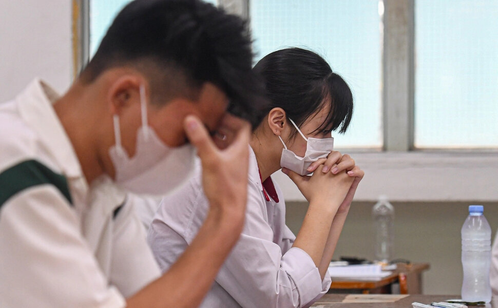 phailamgi_5 câu Kinh Thánh mà mọi học sinh, sinh viên đang lo âu cần nghe lúc này_cv1.jpg