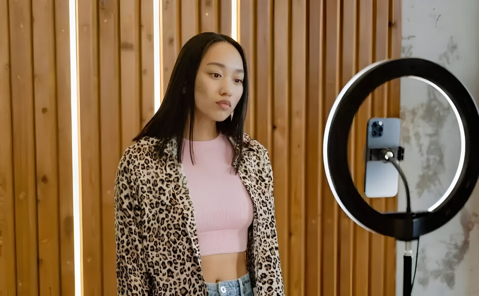 phailamgi_Thần học trên TikTok “rác rưởi vào, Tin Mừng ra”_cv1.jpg