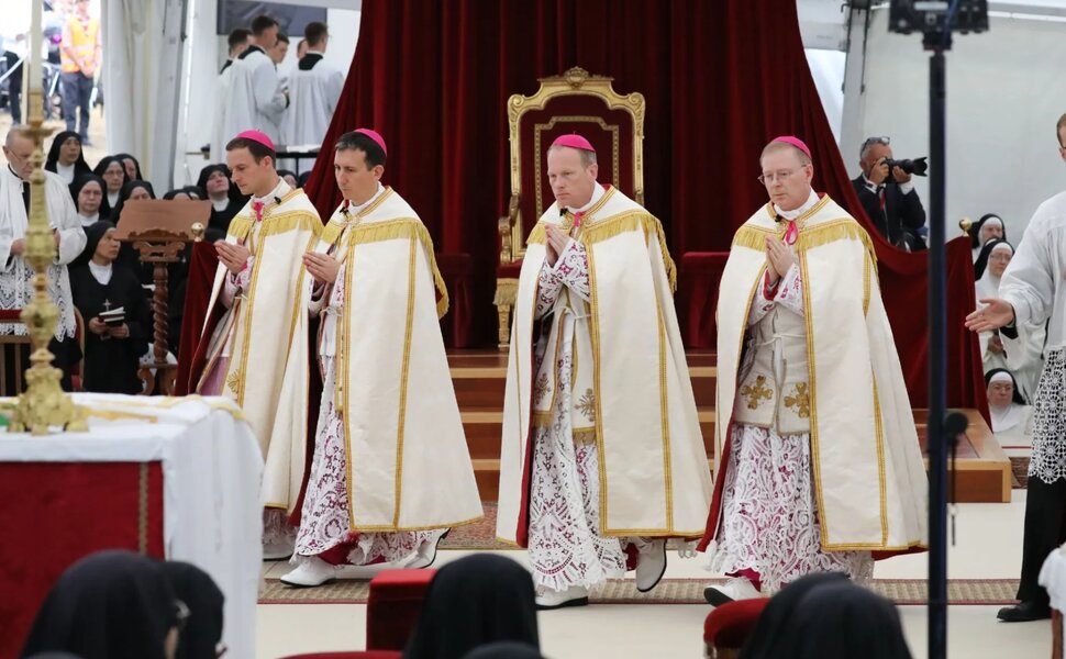 phailamgi_Thư kháng nghị của SSPX gửi Đức Lêô XIV sau sắc lệnh tuyệt thông_cv1.jpg