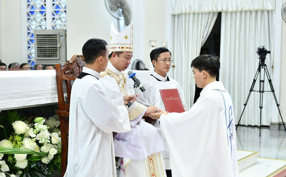 phailamgi_Cha nhà mình_cv1.jpg