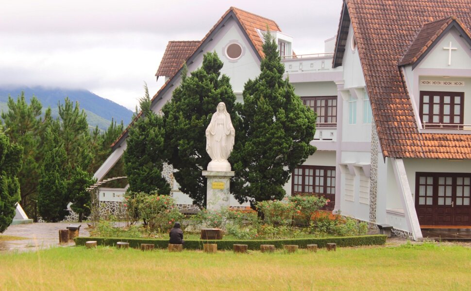 phailamgi_kinhthanhcaunguyen_cv1.jpg